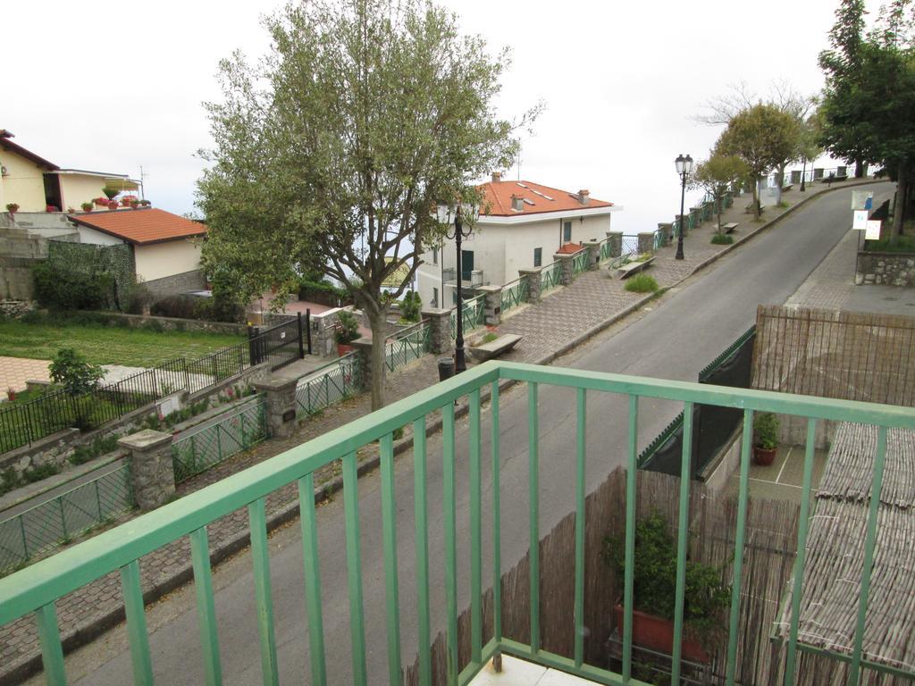 דירות אג'רולה Mira Amalfi חדר תמונה
